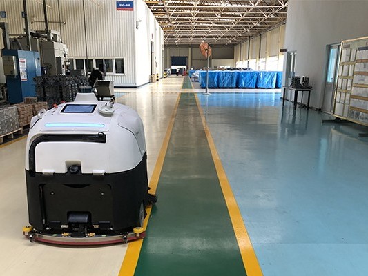 坦力工廠掃地機(jī)器人：價(jià)格 “高冷”，省錢超 “暖”！