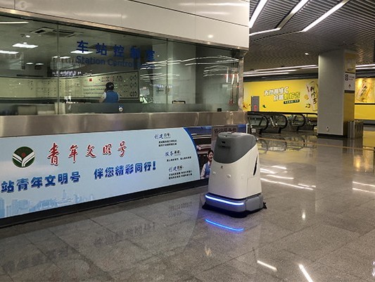 工業(yè)無(wú)人駕駛洗地機(jī)廠家哪個(gè)好？