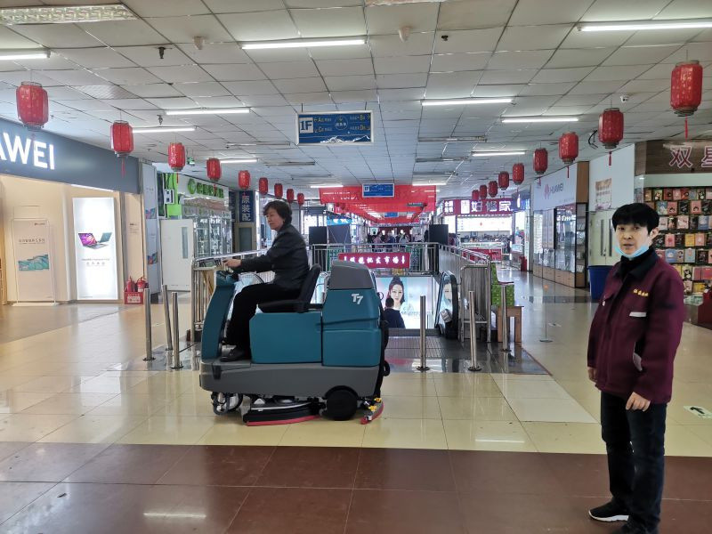 洗地機出現(xiàn)水流異常，別慌！