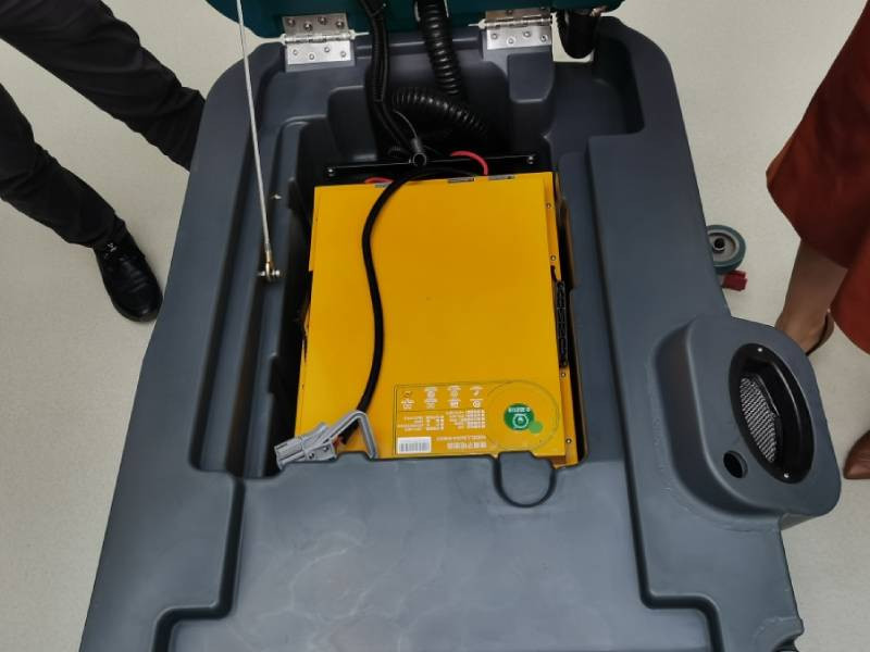 如何延長(zhǎng)手推式洗地機(jī)的鋰電池使用壽命？
