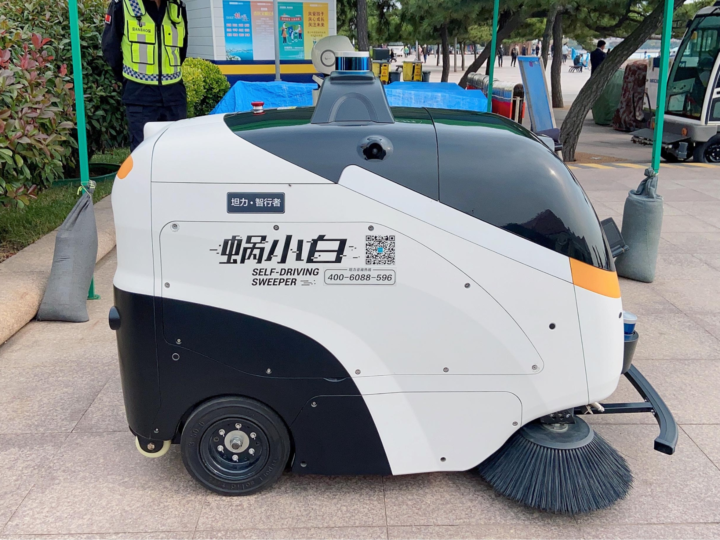 智能無人駕駛洗地機自動避障功能有多強大？