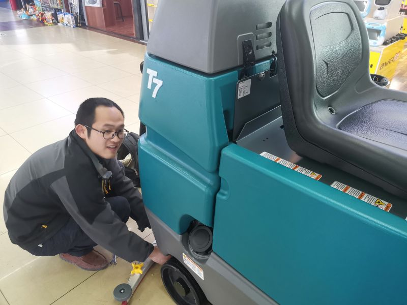 洗地機售后服務(wù)好，才值得購買